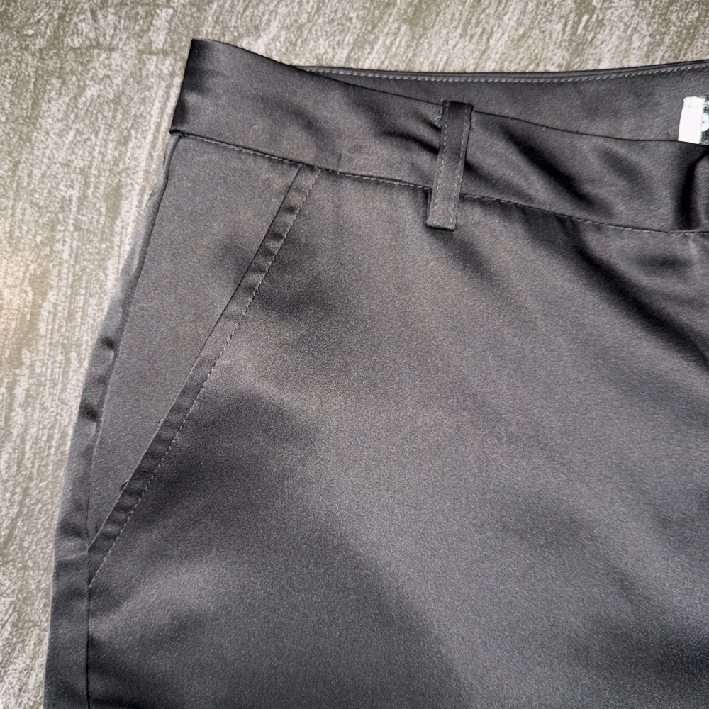 DKNY Woman’s Black Cargo Pants - Picture 10 of 15